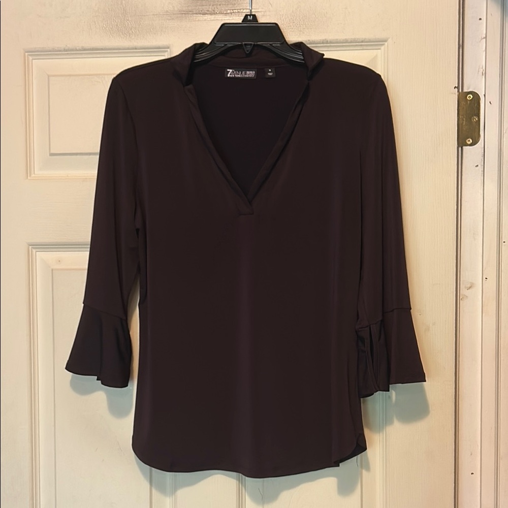 7Th Avenue Design Studio NY&C V-Neck Top Size Medium with 3/4 Ruffle Sleeves